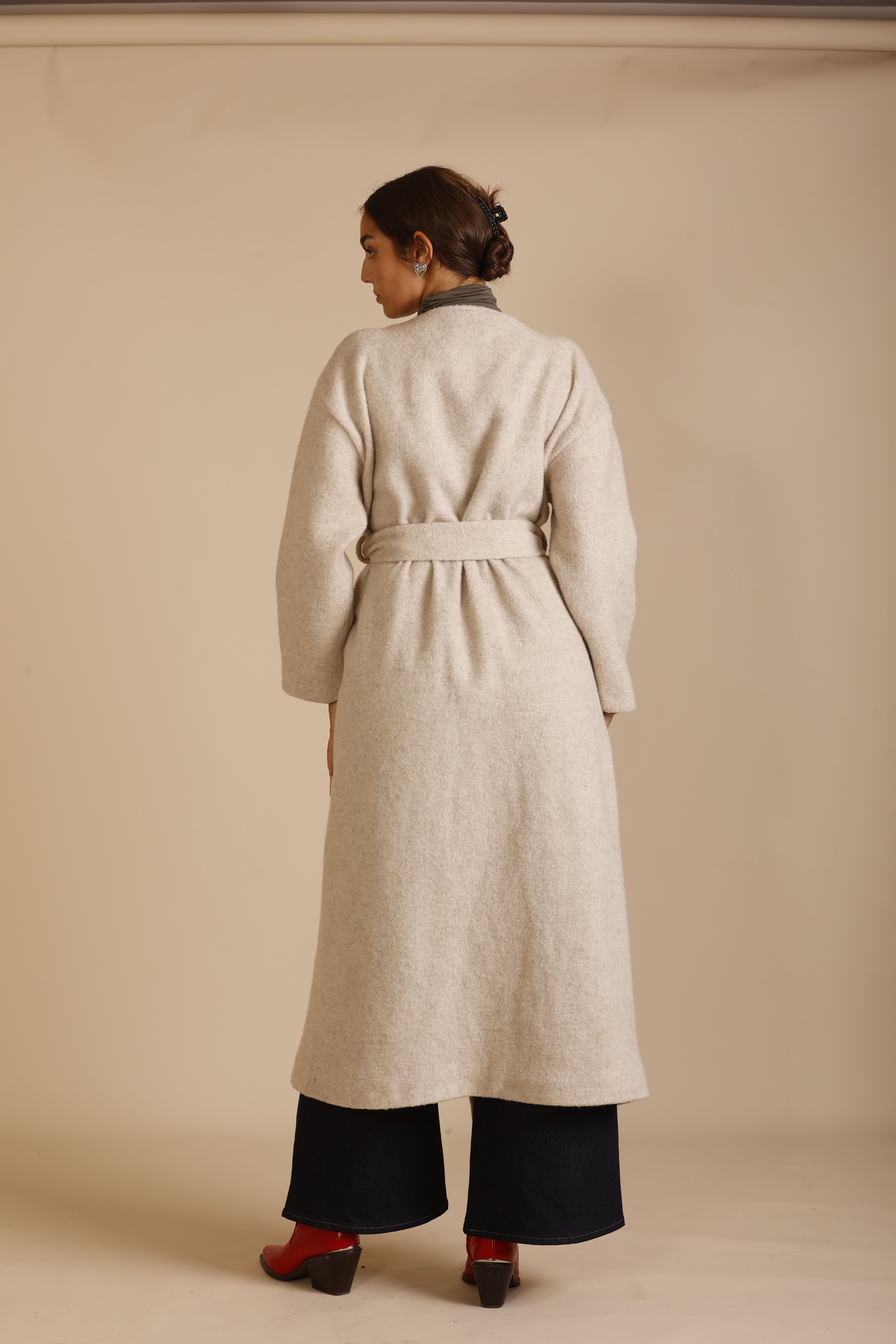 LONG BEIGE COAT