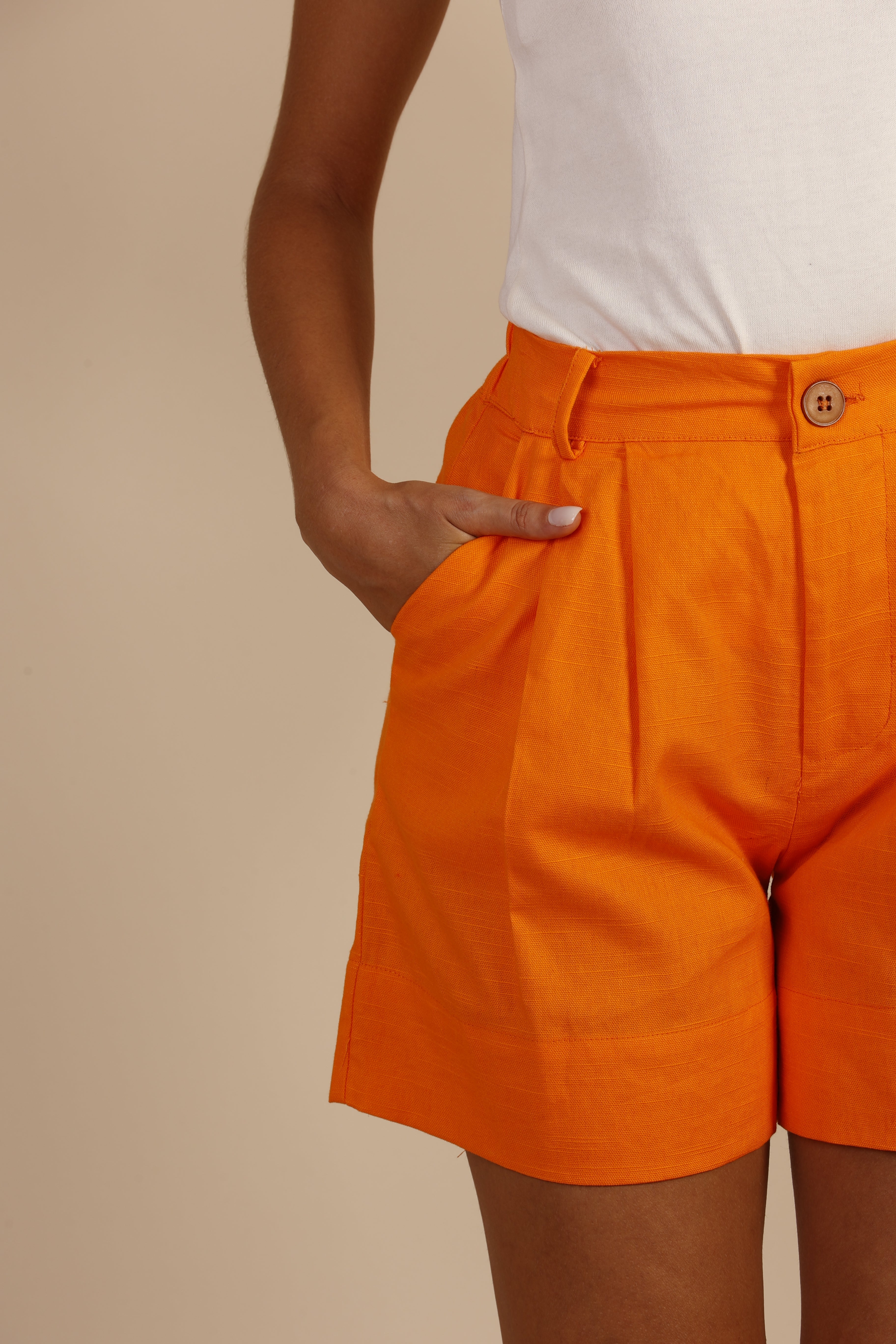 Orange short